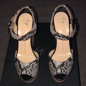 Giuseppe Zanotti Surya Print Roccia